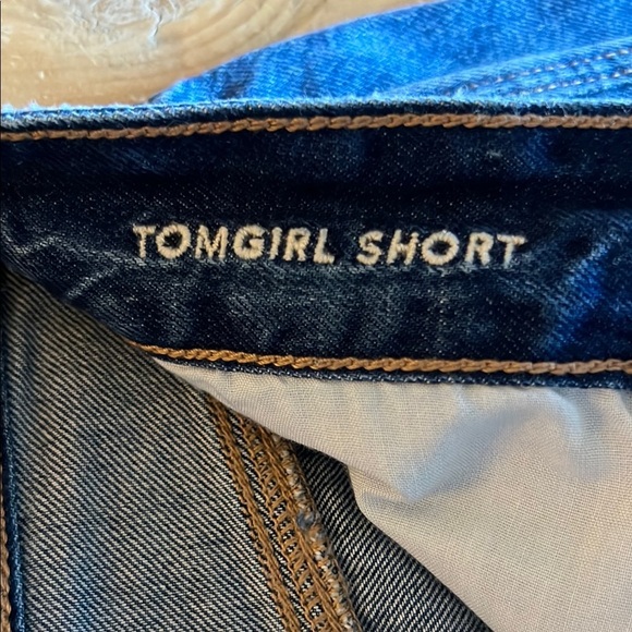 American Eagle Outfitters Women's Blue Denim Shorts - Picture 5 of 6